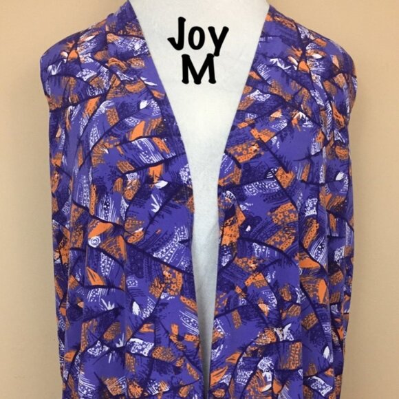 LuLaRoe Tops - LuLaRoe Joy brand new with tags